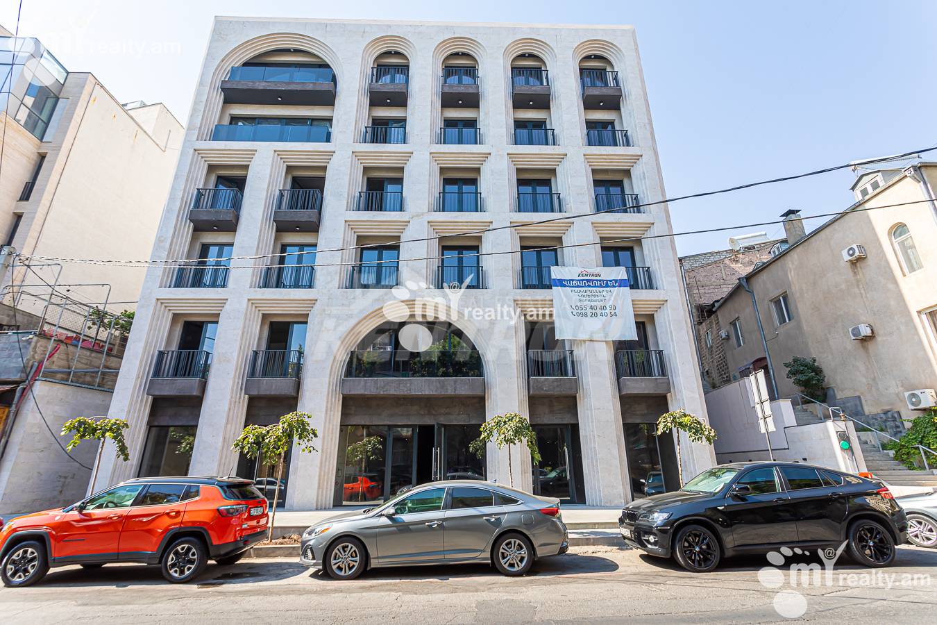 4 սենյականոց բնակարան  կառուցապատողից Լեոի փող, Կենտրոն Երևան, 152659