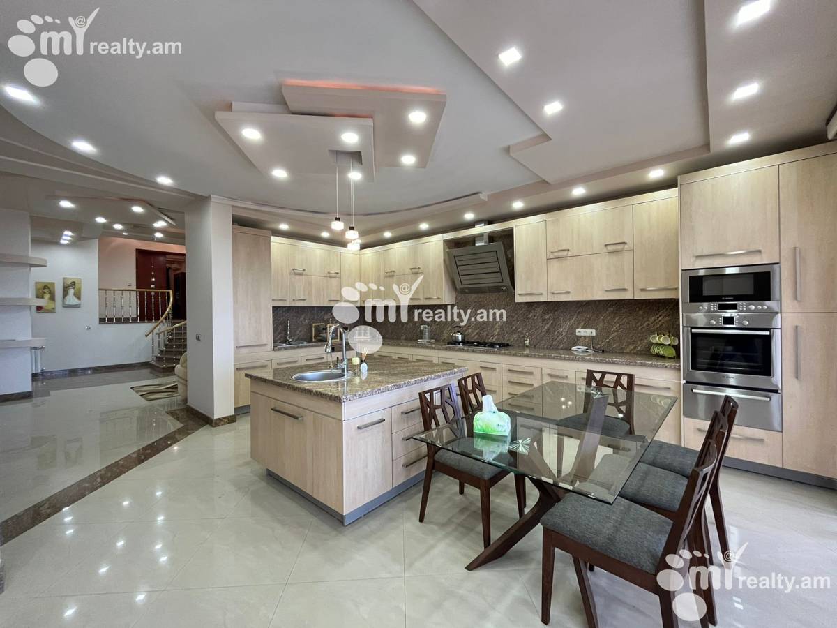 5 bedroom apartment for sale خیابان آنتارایین, مرکز شهر ایروان, 156791