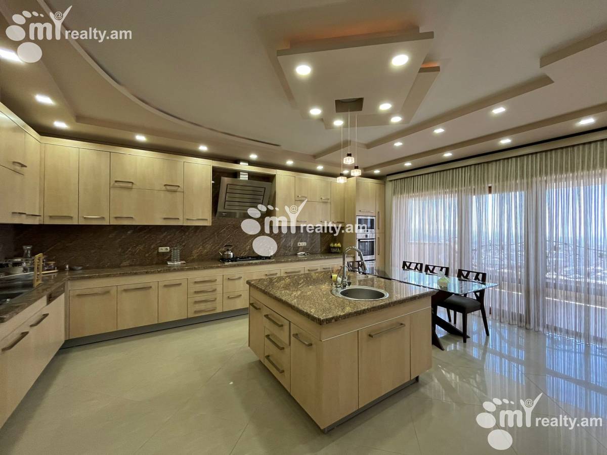 5 bedroom apartment for sale خیابان آنتارایین, مرکز شهر ایروان, 156791