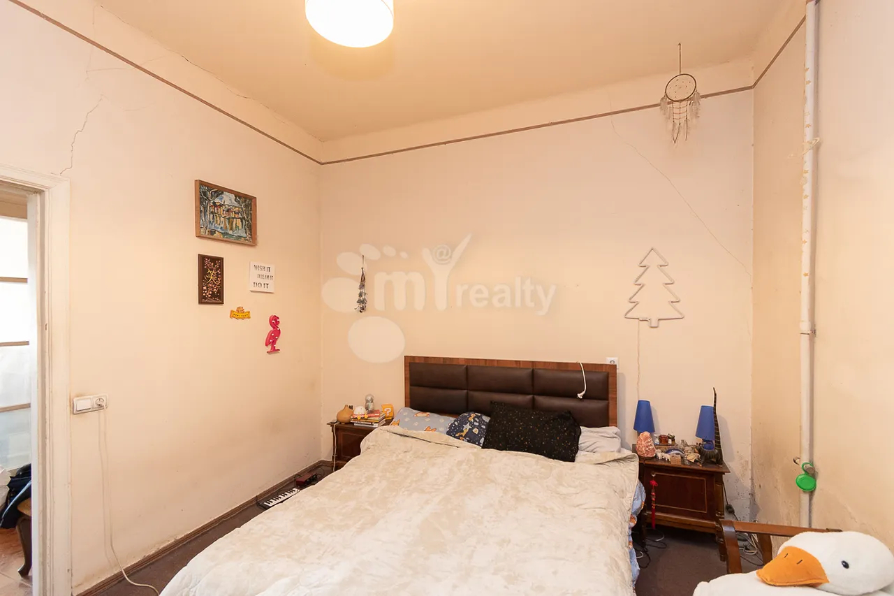3 bedroom apartment for sale Baghramyan Ave (Kentron), Center Yerevan, 158944