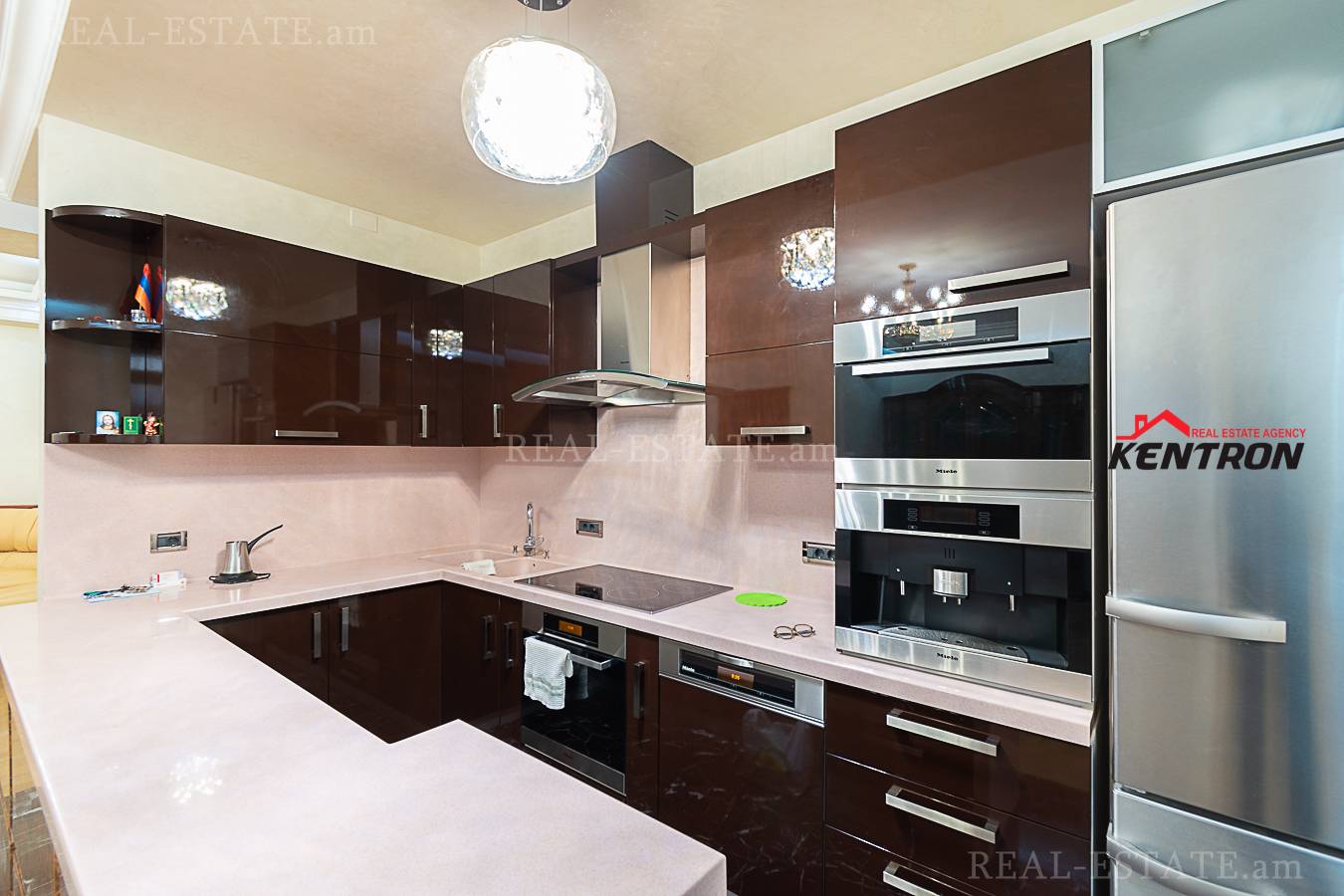 4 bedroom apartment for sale Abovyan St, Center Yerevan, 130137