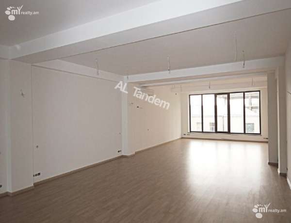 komercion-vardzakalutyun-Yerevan-Center