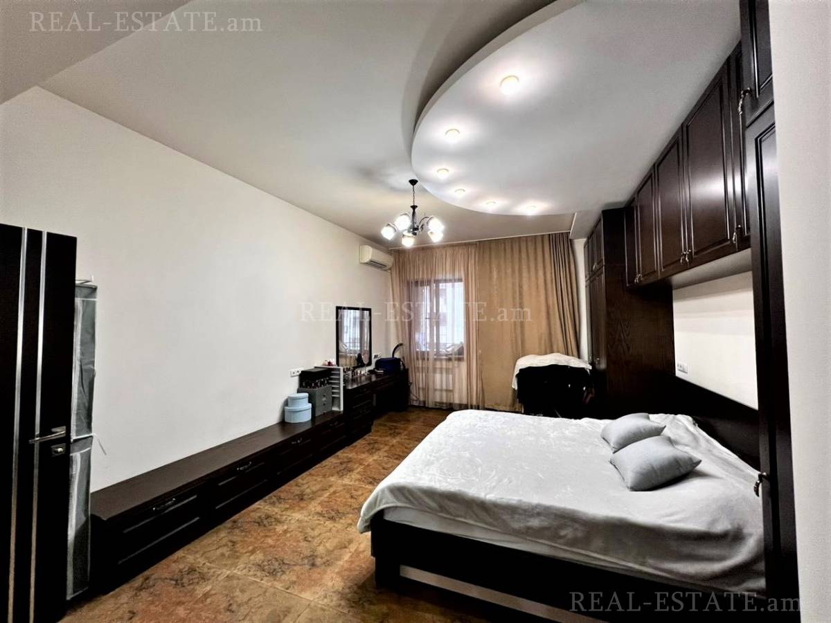 3 bedroom apartment for sale Northern(Hyusisayin)  Ave, Center Yerevan, 132347