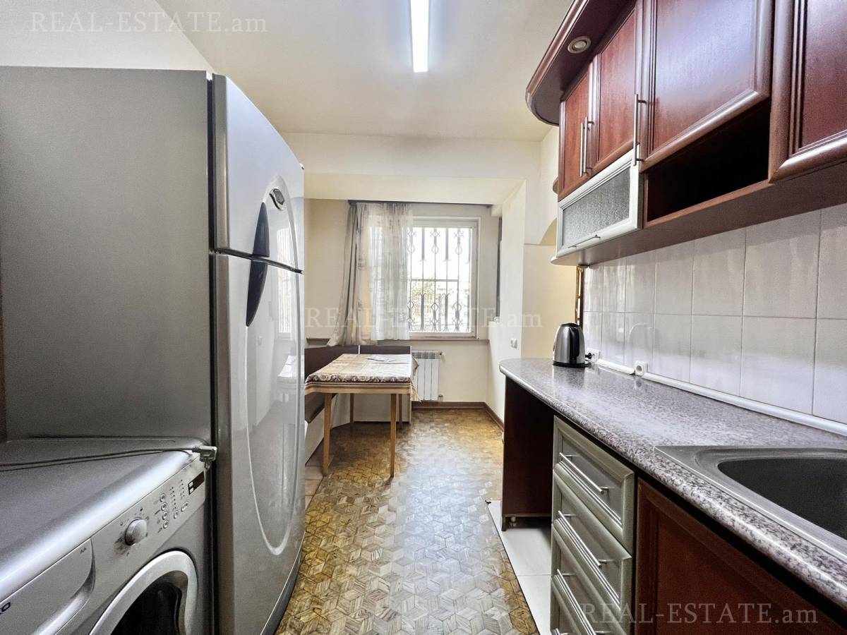 2 սենյականոց բնակարան  Սունդուկյան փող, Արաբկիր Երևան, 129637