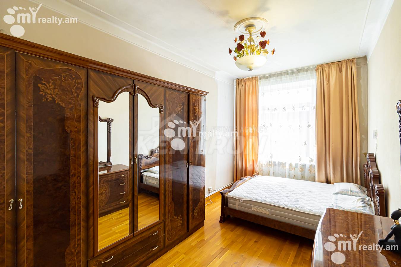 2 bedroom apartment for rent Nalbandyan St, Center Yerevan, 152869