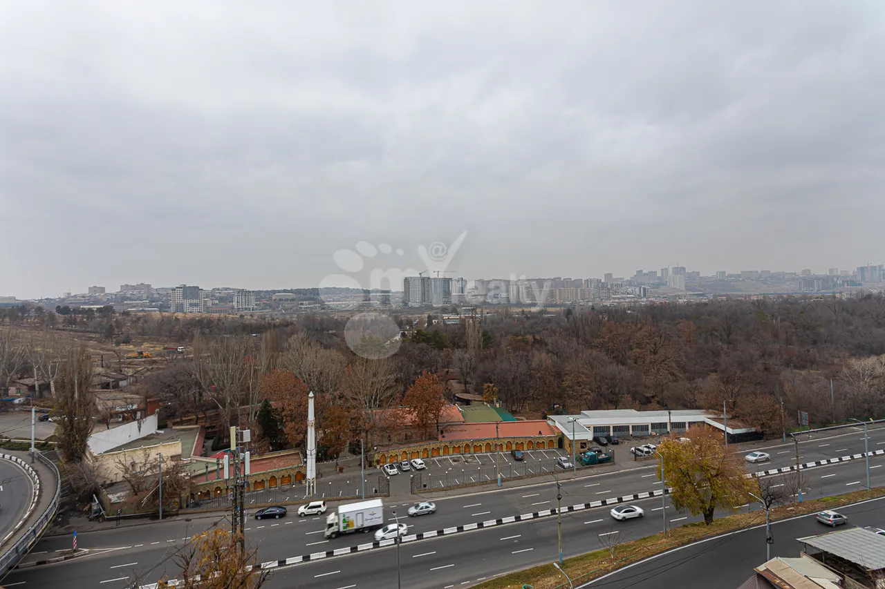3 սենյականոց բնակարան  Խուդյակովի փող, Ավան Երևան, 158555