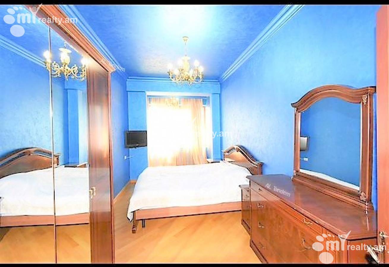 4 bedroom apartment for rent Nalbandyan St, Center Yerevan, 126076