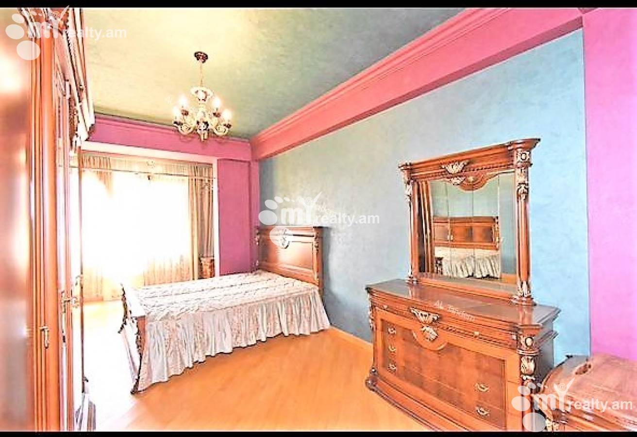 4 bedroom apartment for rent Nalbandyan St, Center Yerevan, 126076