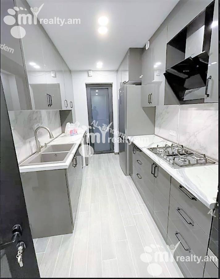 Купить 2 комнатную квартиру Маштоца пр, Центр Ереван, 140509