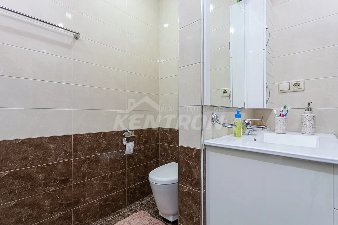 4 bedroom apartment for sale Nalbandyan St, Center Yerevan, 158809
