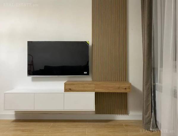 3-senyakanoc-bnakaran-vacharq-Yerevan-Erebuni