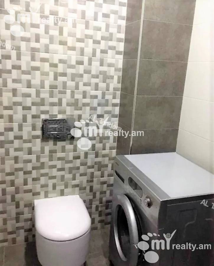 Купить 3 комнатную квартиру Антараин ул, Центр Ереван, 136480