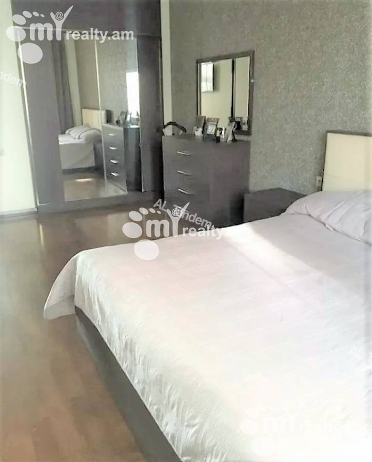 Купить 3 комнатную квартиру Антараин ул, Центр Ереван, 136480