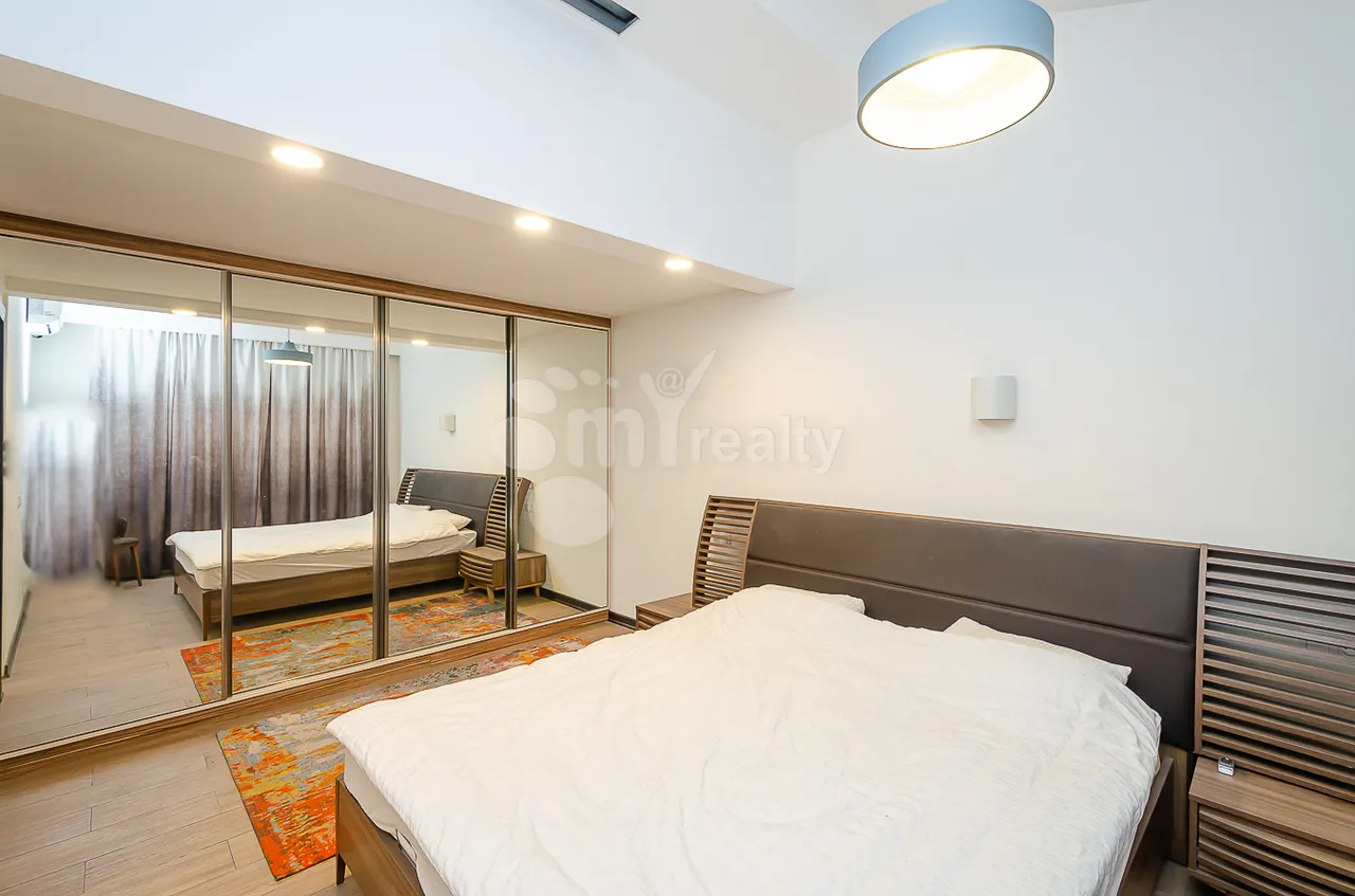 4 bedroom apartment for rent Teryan St, Center Yerevan, 161927