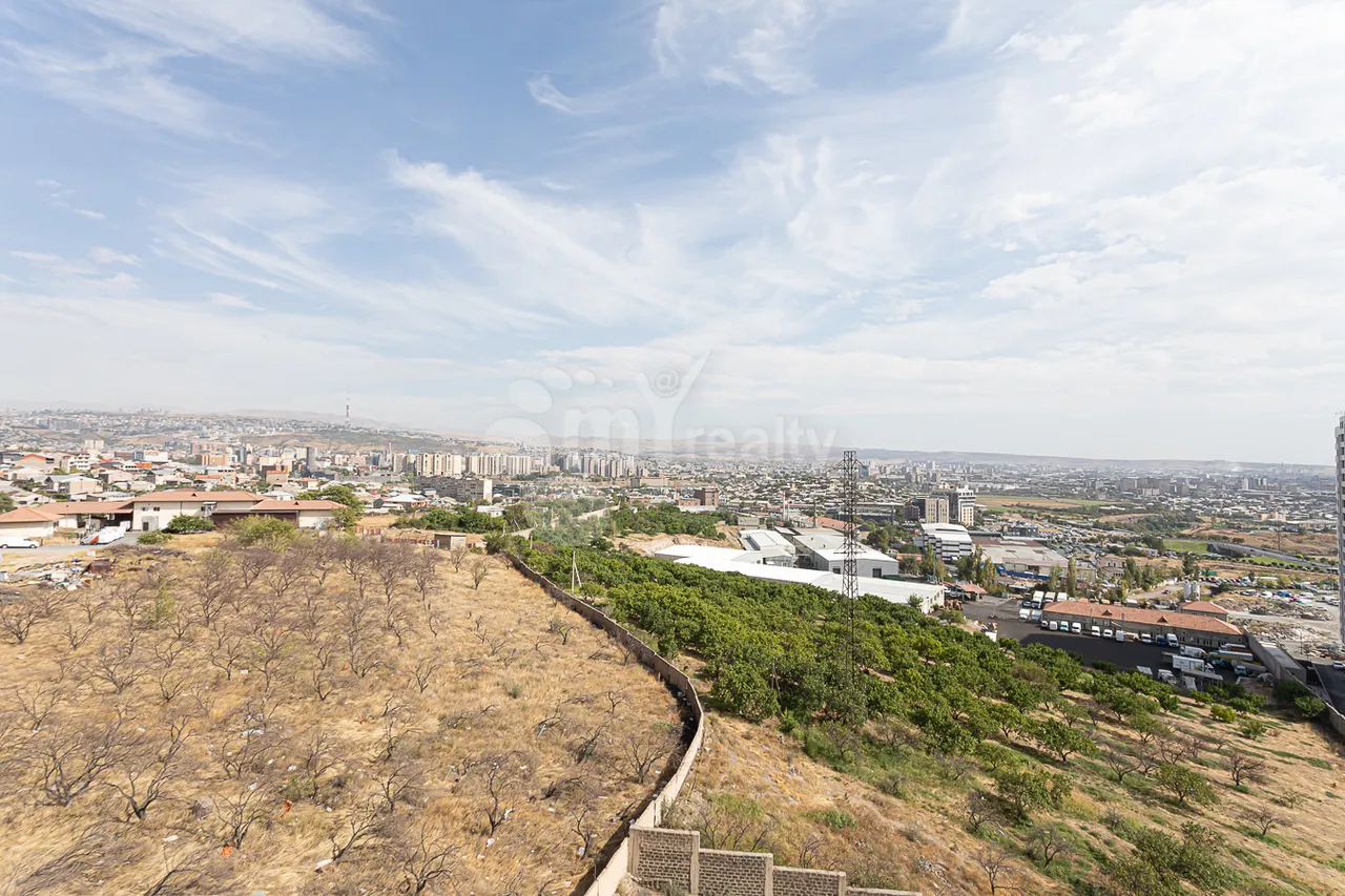 3 bedroom apartment for sale Tsovakal Isakov Ave, Center Yerevan, 157224