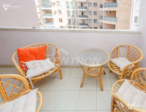 5-senyakanoc-bnakaran-vacharq-Yerevan-Center