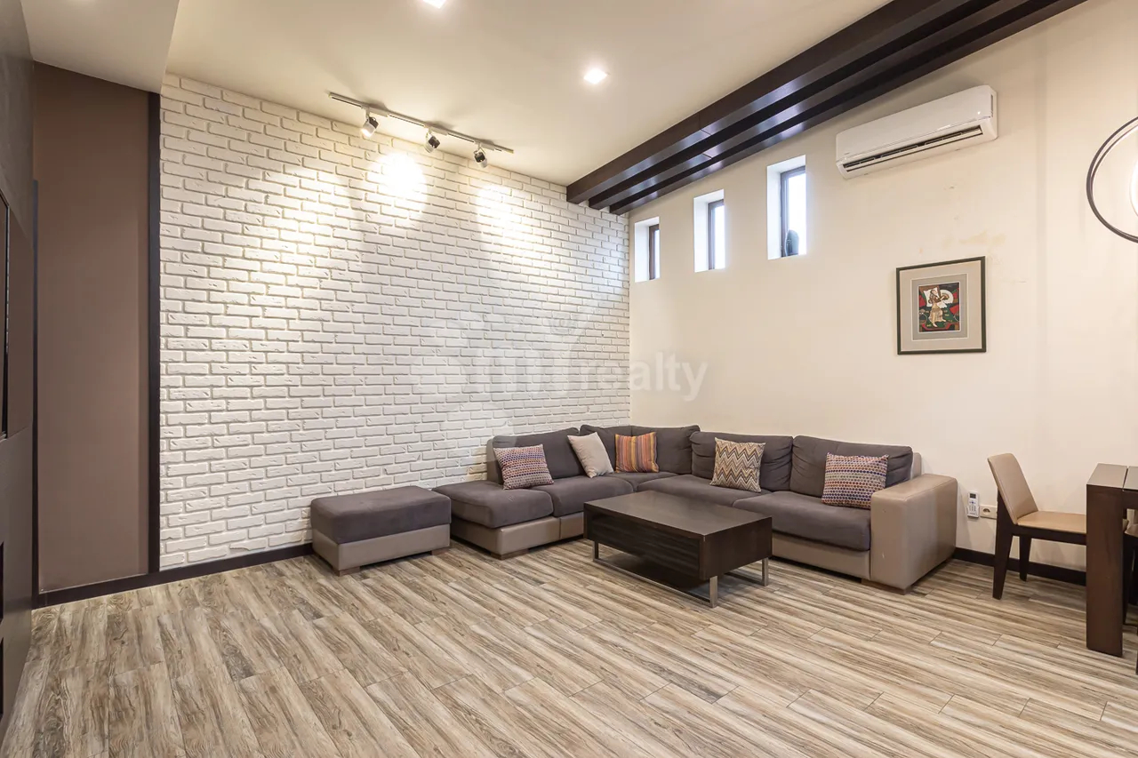 4 bedroom apartment for sale Mashtots Ave, Center Yerevan, 159618