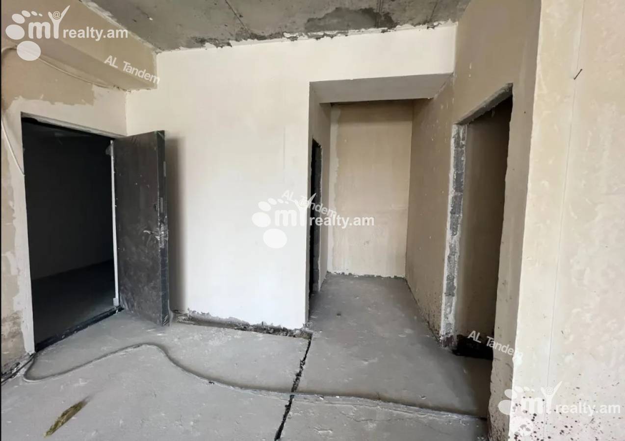 4 bedroom apartment for sale Mamikoniants St, Arabkir Yerevan, 146134