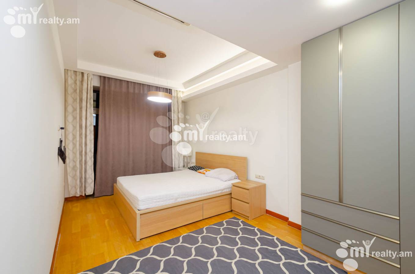 3 bedroom apartment for rent خیابان آنتارایین, مرکز شهر ایروان, 140593