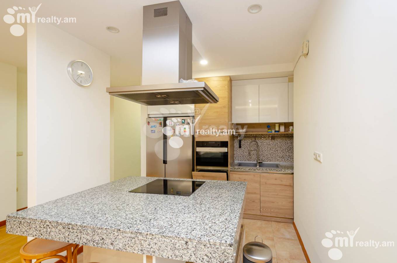 3 bedroom apartment for rent خیابان آنتارایین, مرکز شهر ایروان, 140593