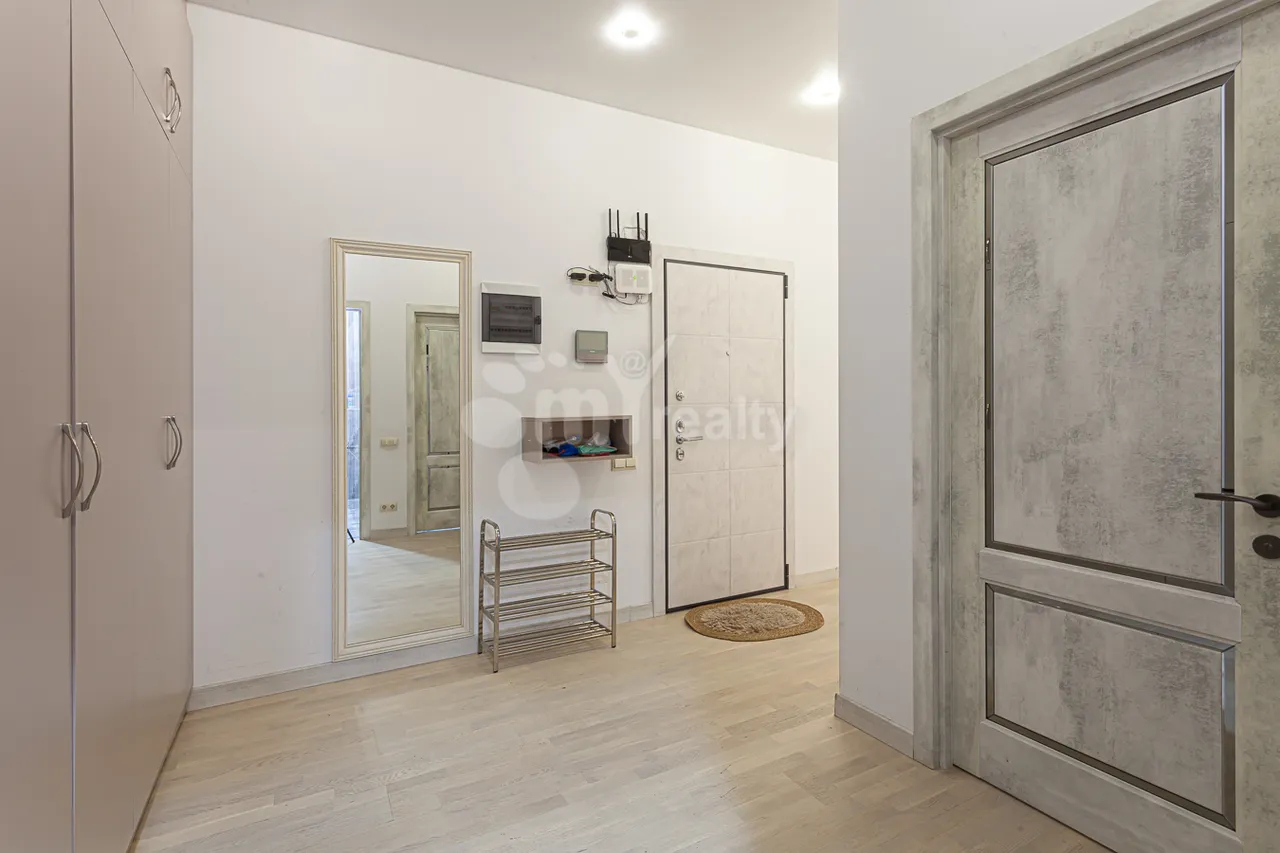 3 bedroom apartment for rent خیابان آرام, مرکز شهر ایروان, 161481