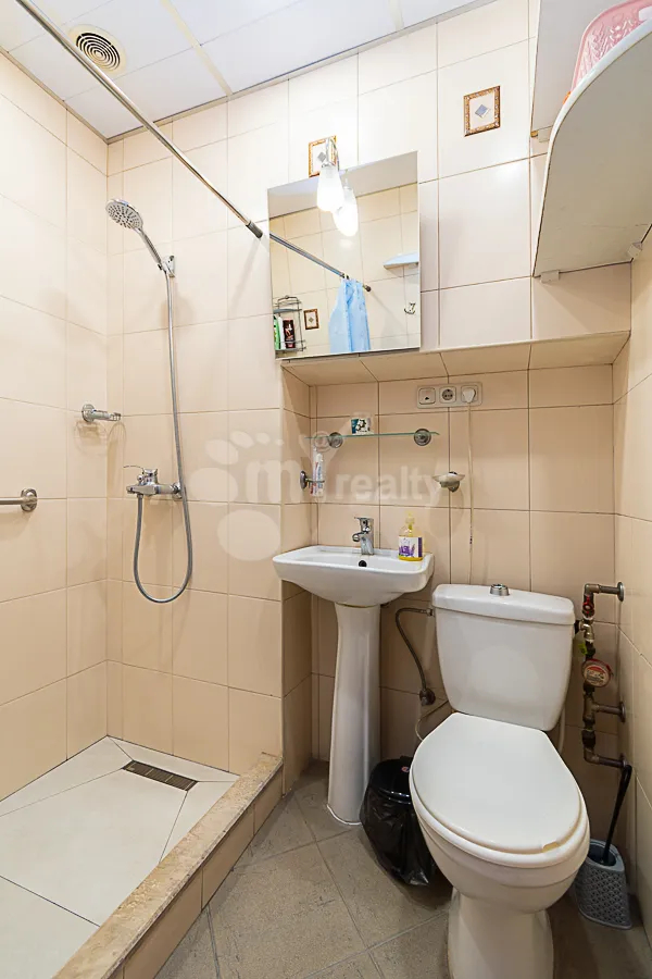 1 bedroom apartment for sale خیابان کوریون, مرکز شهر ایروان, 159843