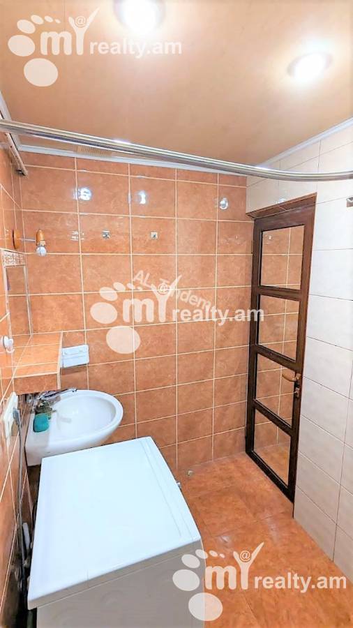 3 սենյականոց բնակարան  Վարդանանց փող, Կենտրոն Երևան, 132416