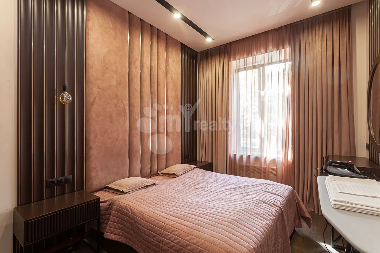 2 bedroom apartment for rent Mashtots Ave, Center Yerevan, 160701