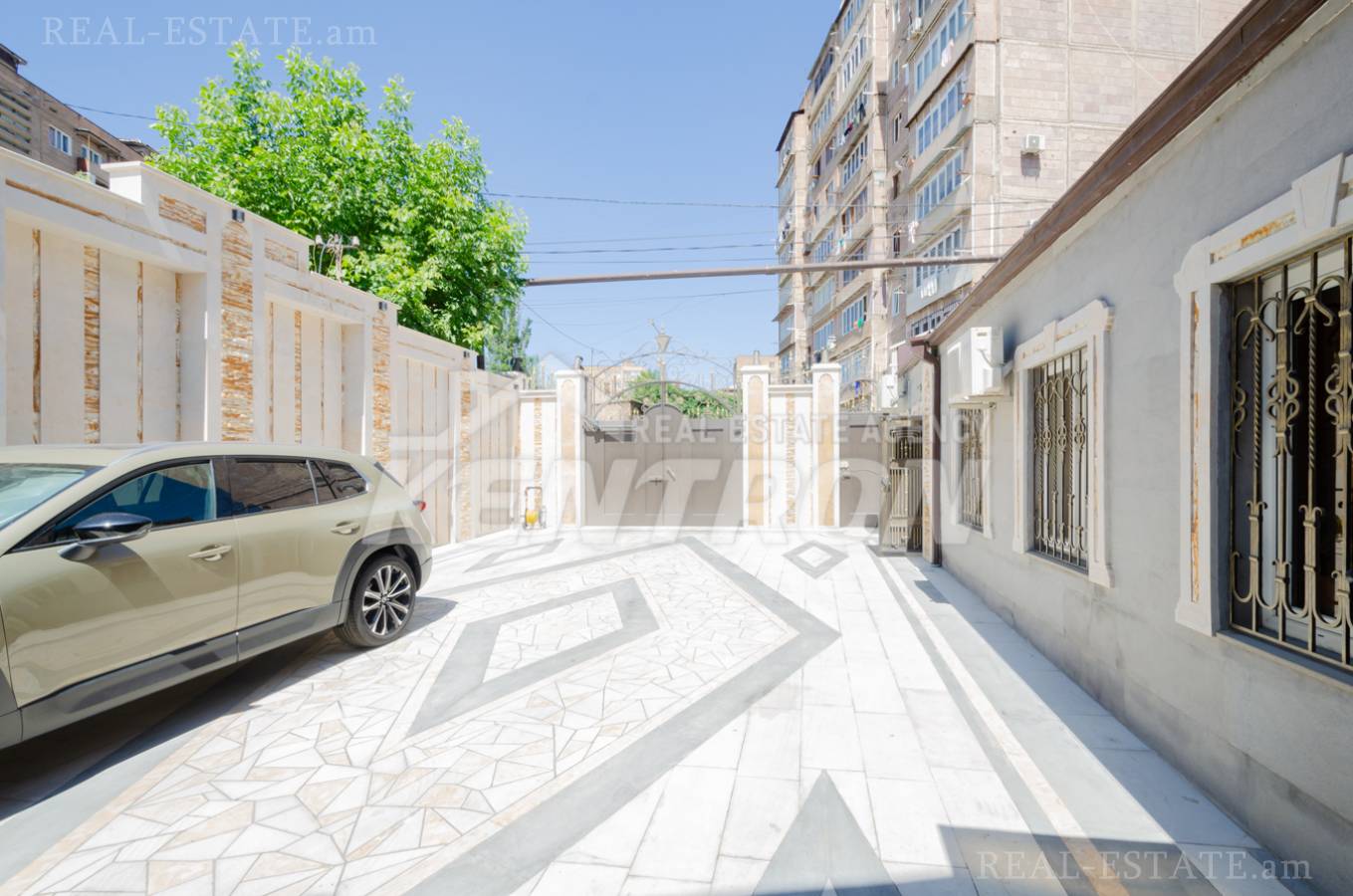 House for sale Gogol St, Kanaqer-Zeytun Yerevan, 136595