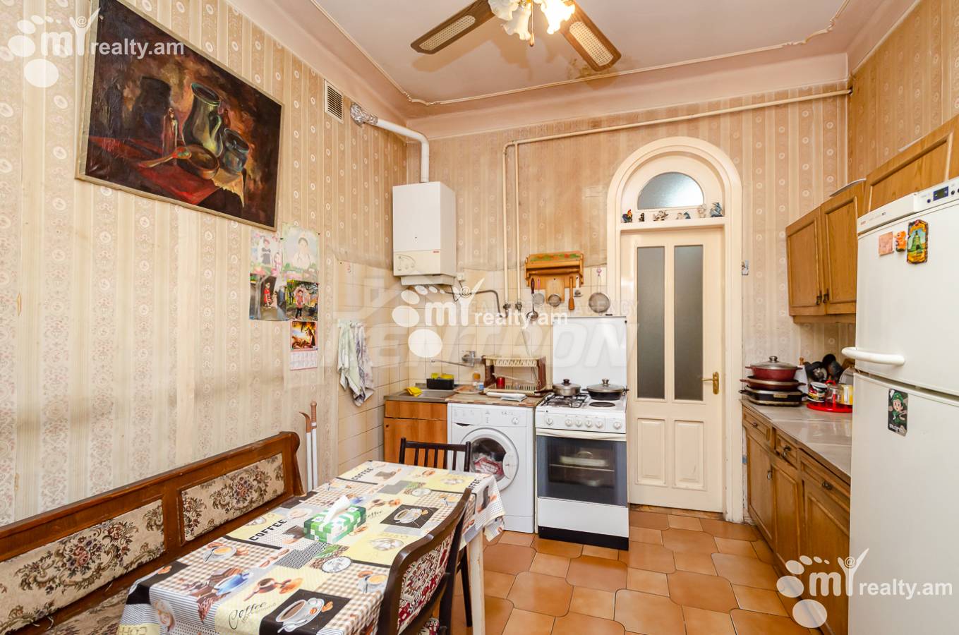 3 սենյականոց բնակարան  Չարենցի փող, Կենտրոն Երևան, 152399