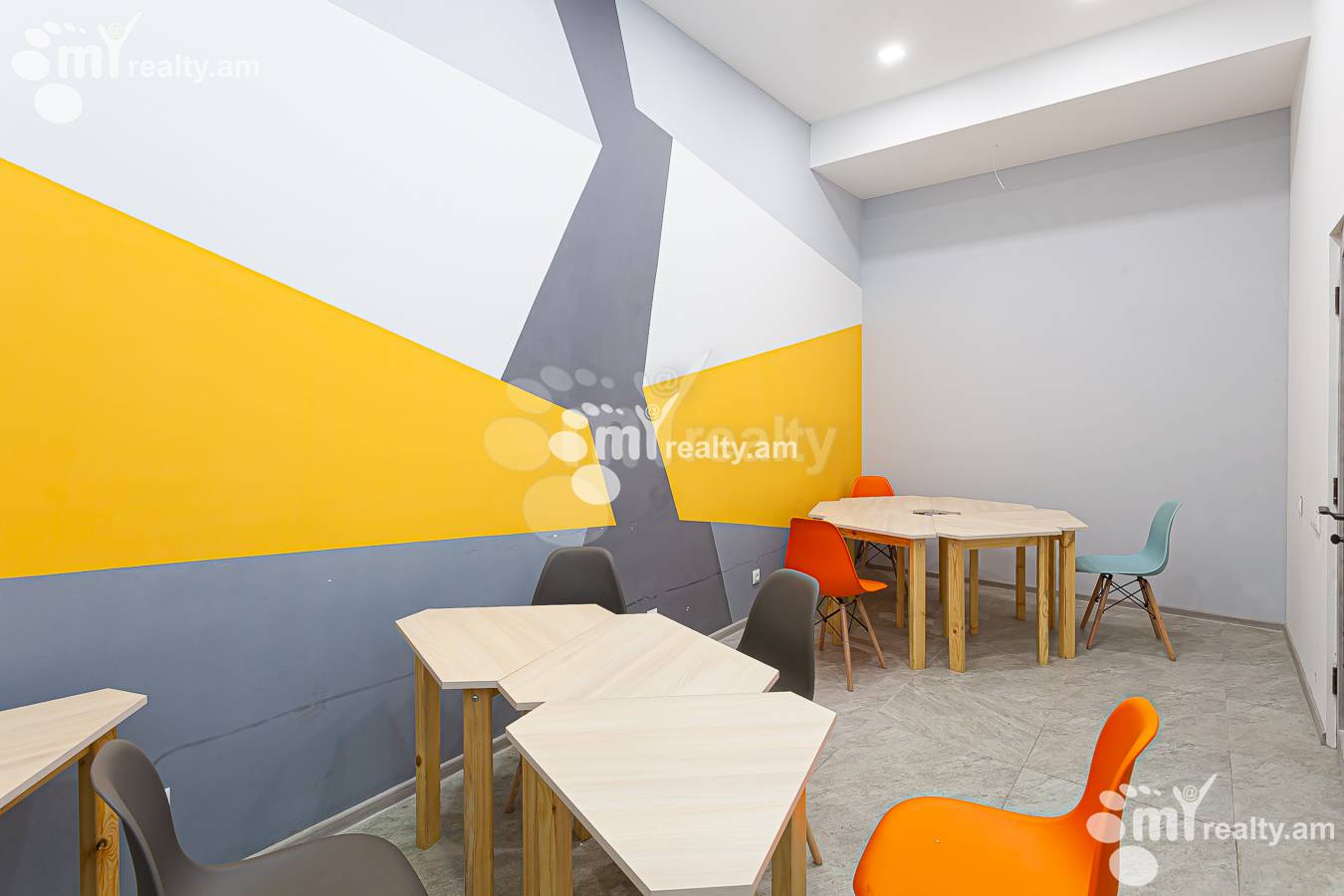 Commercial for rent خیابان آرگیشتی, مرکز شهر ایروان, 150417