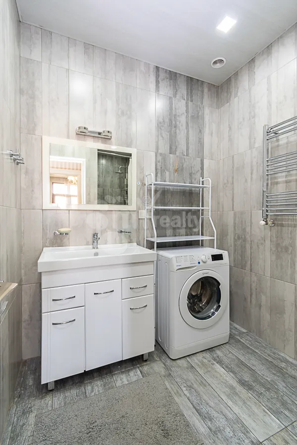 2 սենյականոց բնակարան  Վ.Փափազյան փող, Արաբկիր Երևան, 159652