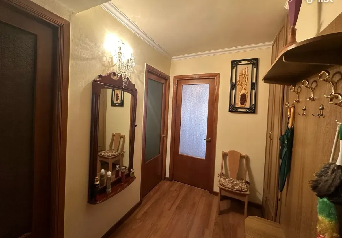 4 bedroom apartment for sale خیابان آزاتوتیان, عربگیر ایروان, 161824