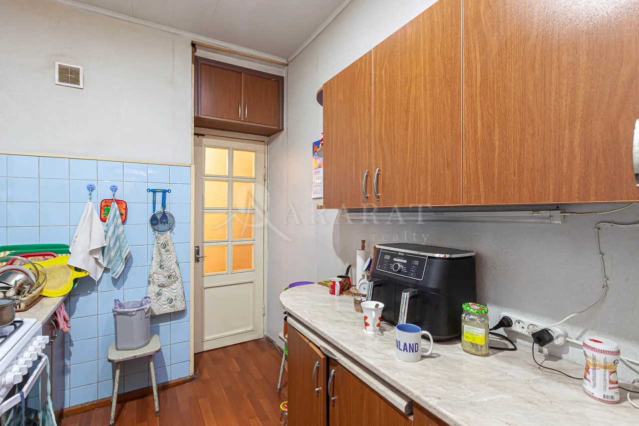 Commercial property for sale Abovyan St, Center Yerevan, 158521