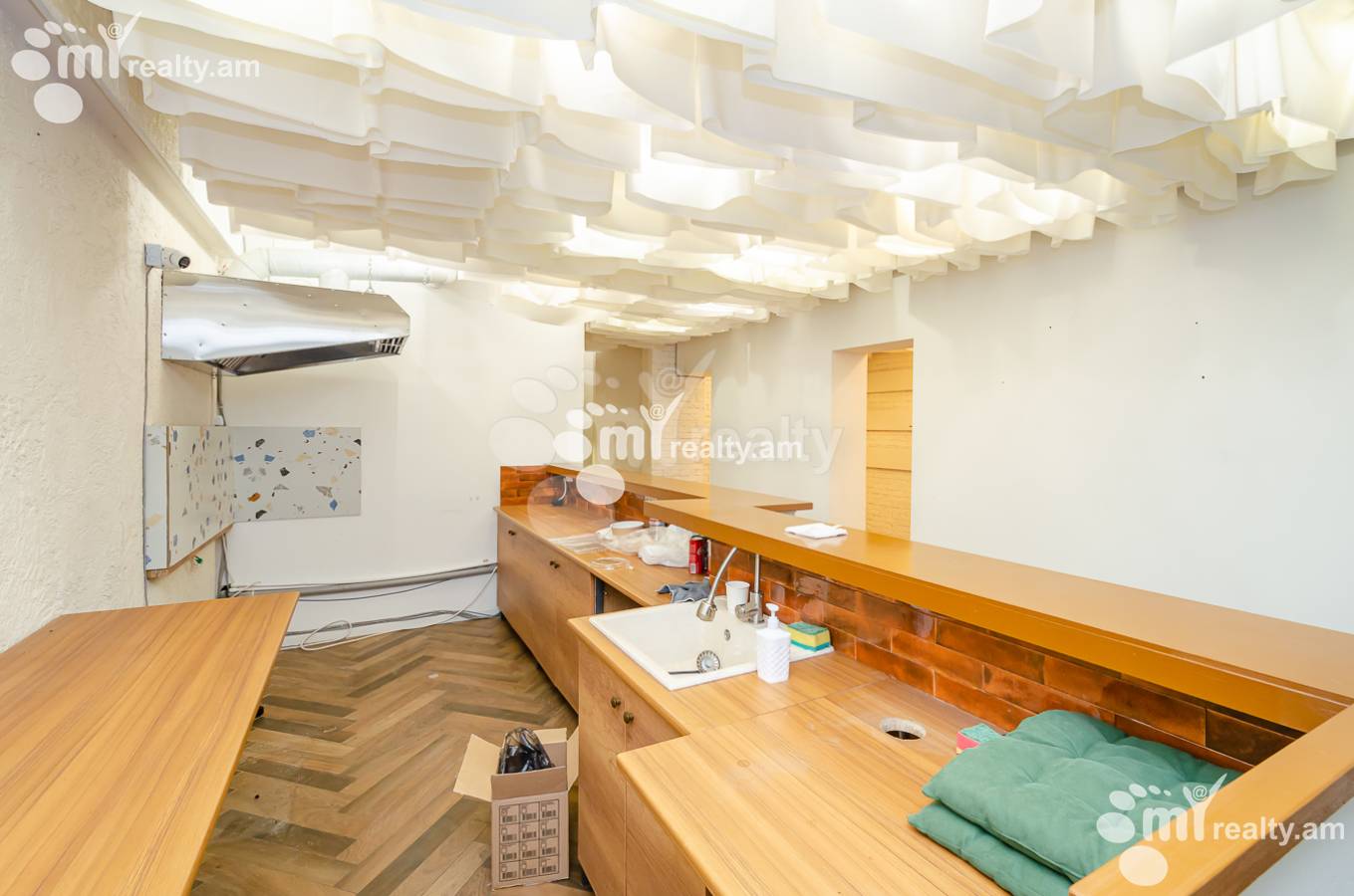 Կոմերցիոն տարածք  Սարյան փող, Կենտրոն Երևան, 153804