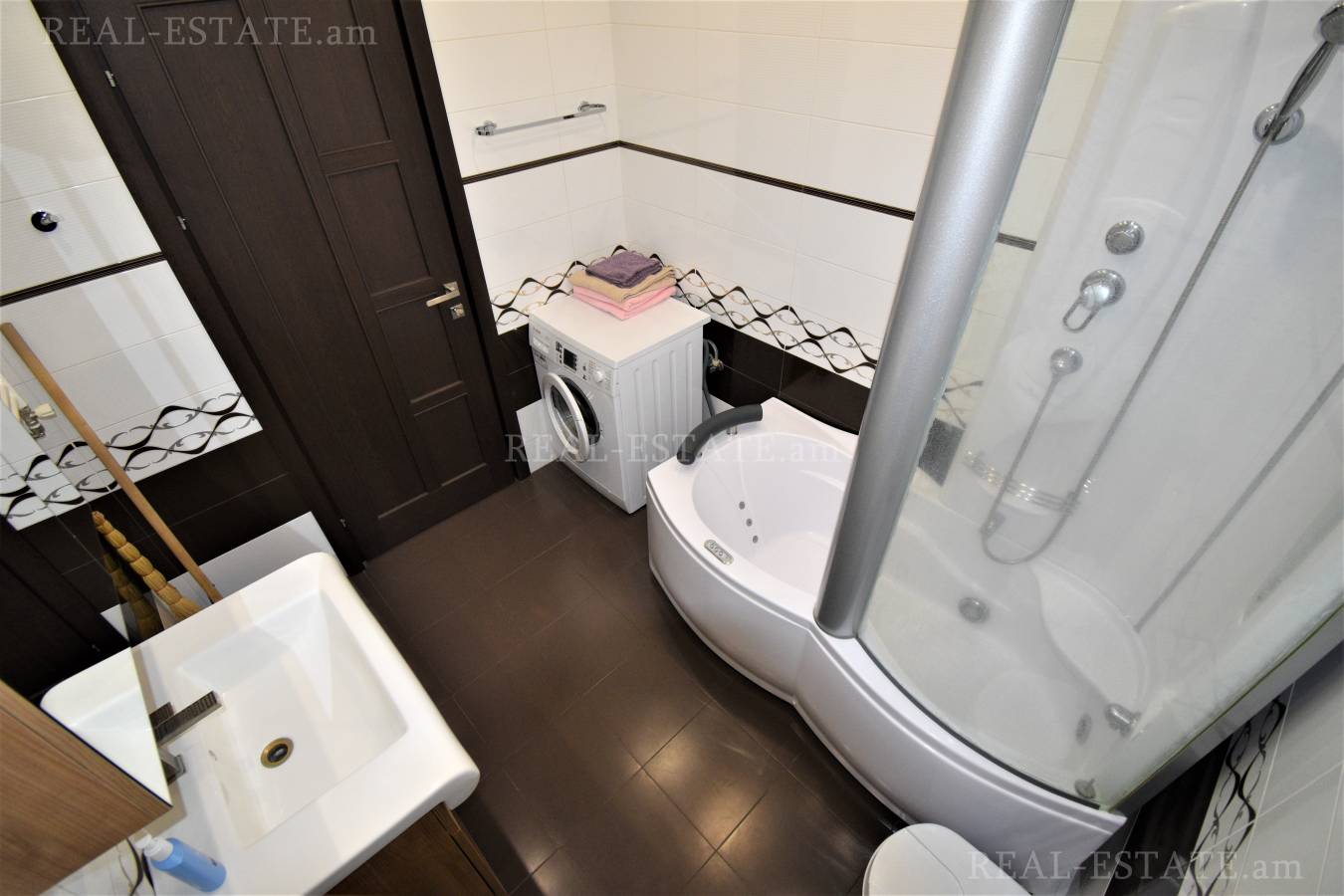 4 bedroom apartment for sale خیابان کِری, عربگیر ایروان, 118217