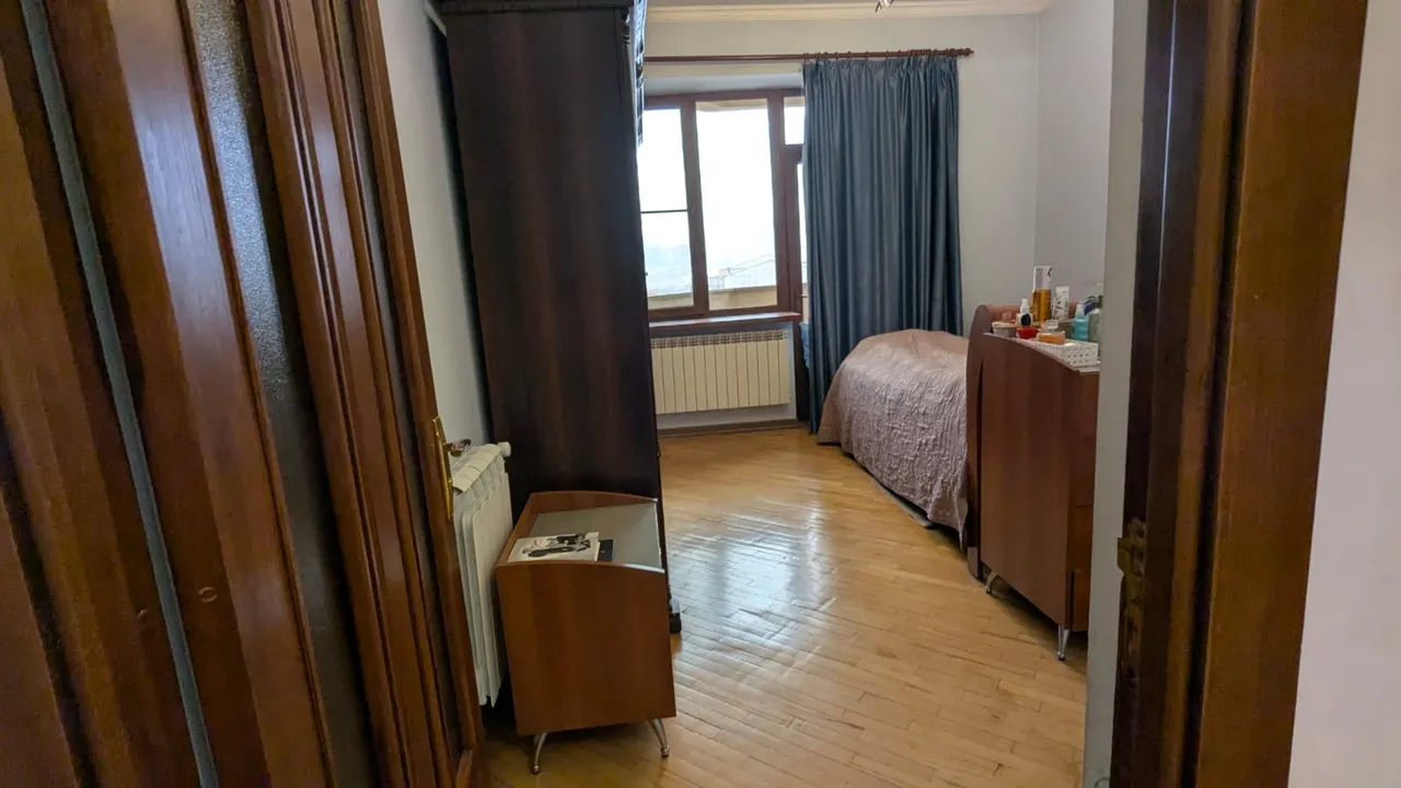 3 սենյականոց բնակարան  Ծարավ Աղբյուրի փող., Ավան Երևան, 157890