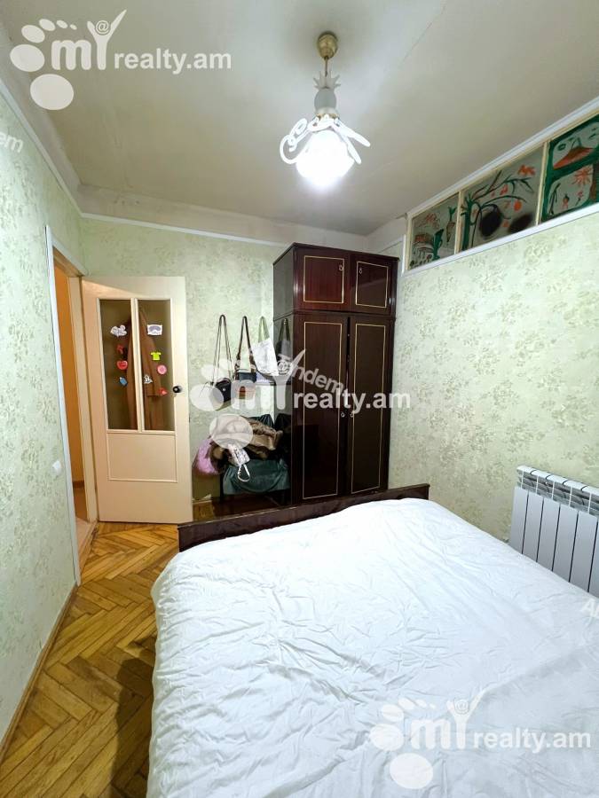 3 bedroom apartment for rent Saryan St, Center Yerevan, 145853