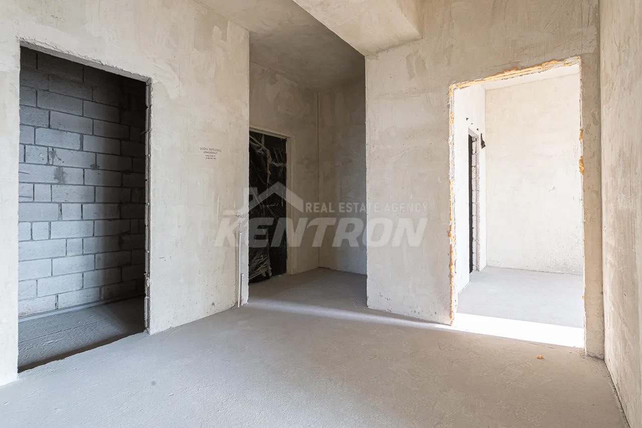 Купить 4 комнатную квартиру Ростом ул, Центр Ереван, 158376