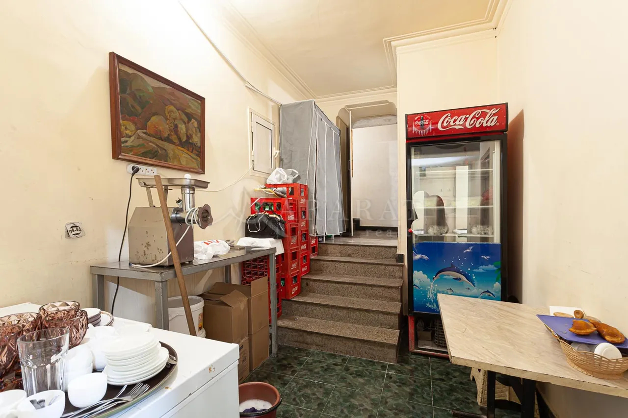 Commercial for sale خیابان کومیتاس, عربگیر ایروان, 157408