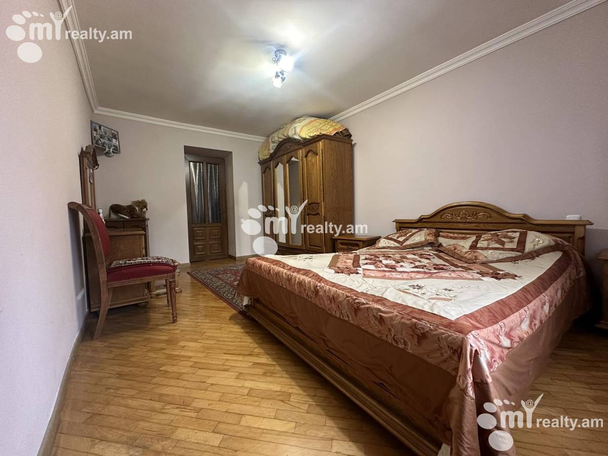 Купить 3 комнатную квартиру В.Вагаршян ул, Арабкир Ереван, 156493