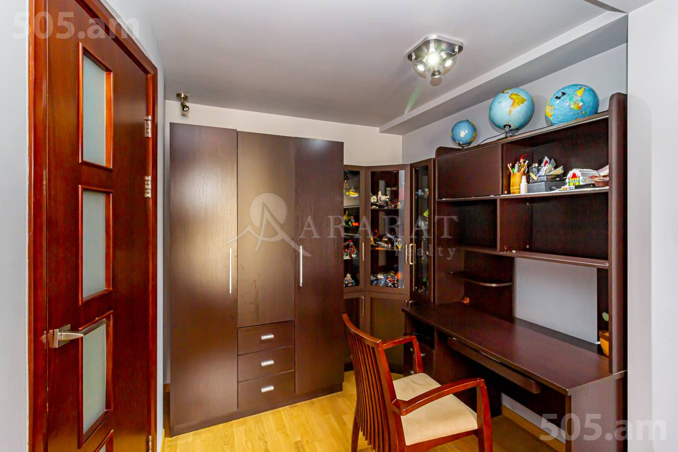 6 սենյականոց բնակարան  Ծարավ Աղբյուրի փող., Ավան Երևան, 152079