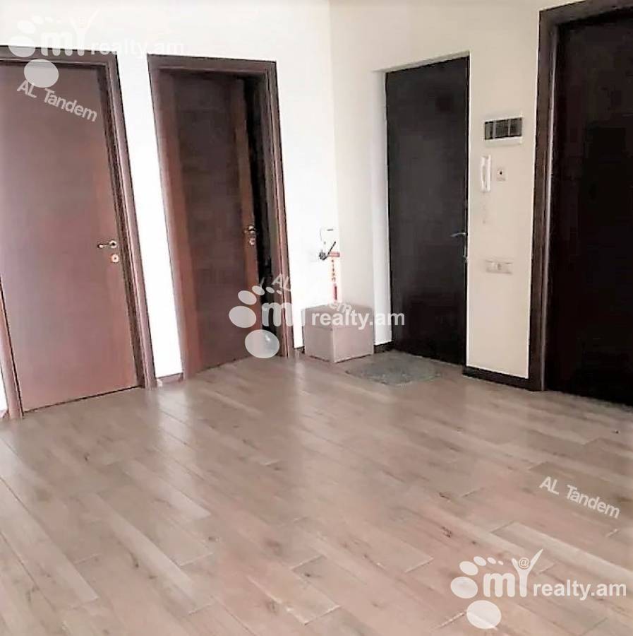 Купить 3 комнатную квартиру Антараин ул, Центр Ереван, 136480
