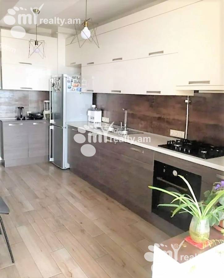 Купить 3 комнатную квартиру Антараин ул, Центр Ереван, 136480