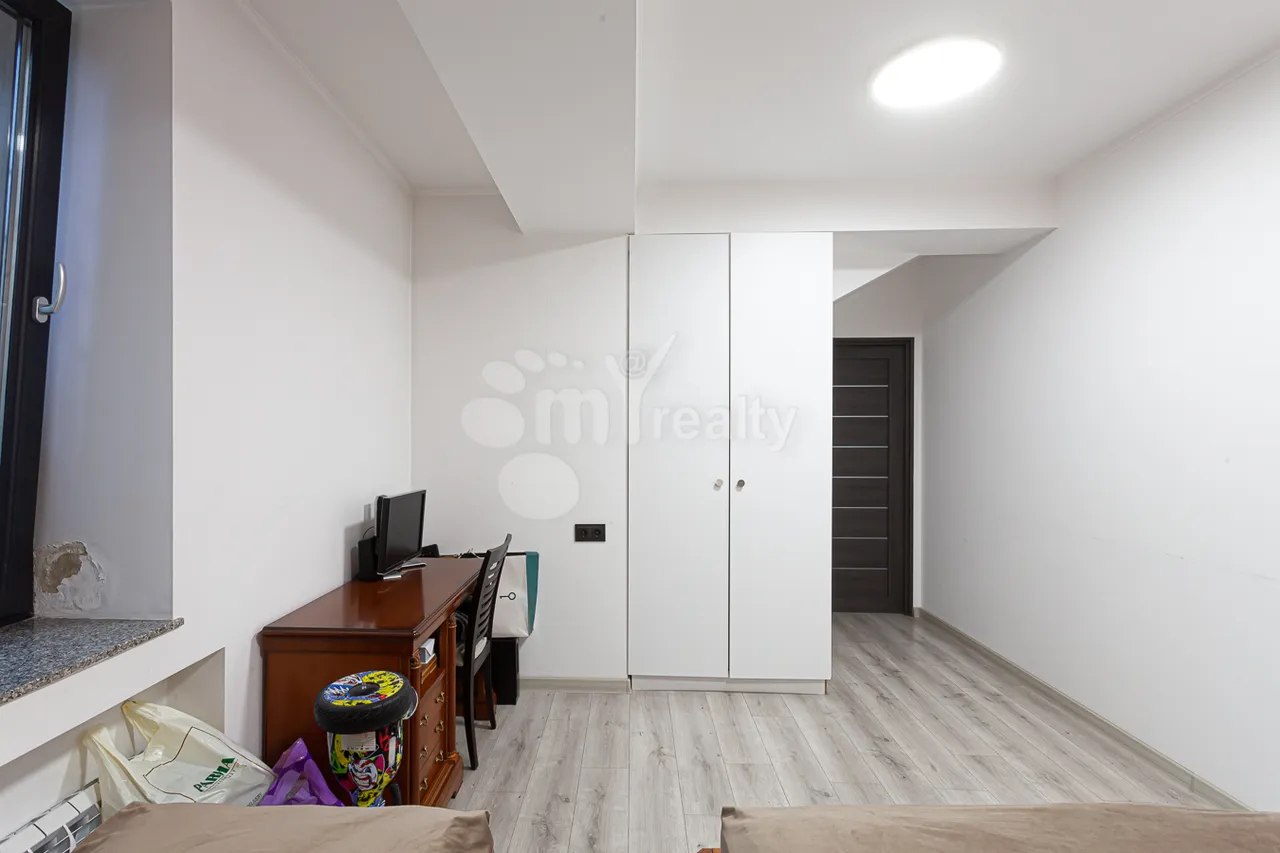 House for sale Kamarak 1 alley, Quanaquère-Zeytoun Yerevan, 160490