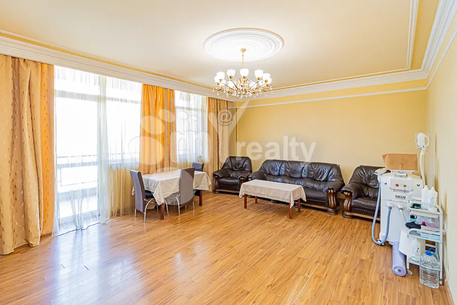 snyat-kvartiru-v-novostroyke/3-komnatnaya/Rostom+St/Center/Yerevan