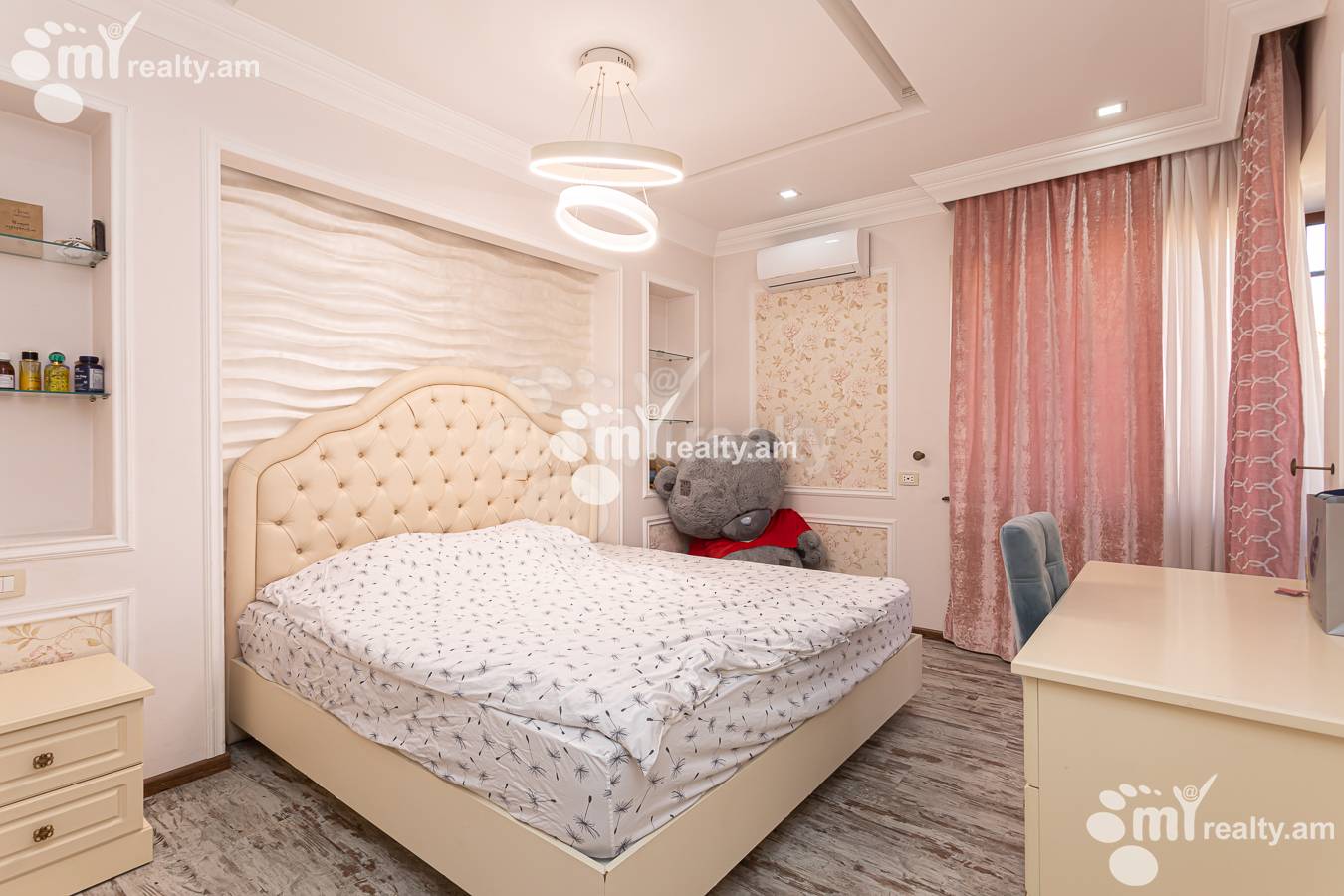 House for sale Lusinyants street, Center Yerevan, 157170