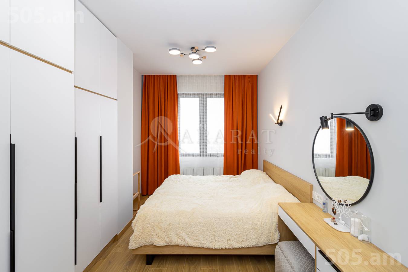 4 սենյականոց բնակարան  Նանսենի փող, Նոր Նորք Երևան, 149232