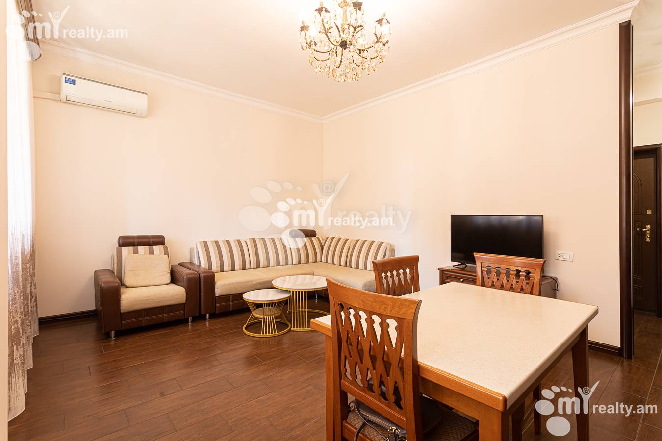 3 bedroom apartment for rent Amiryan St, Center Yerevan, 156928