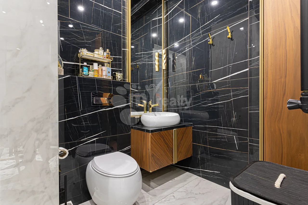 3 սենյականոց բնակարան վարձով Բուզանդի փող, Կենտրոն Երևան, 159631